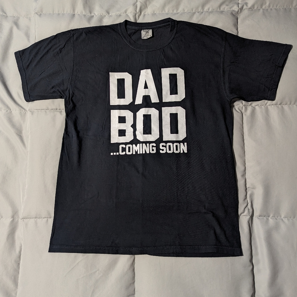 Dad Bod Coming Soon Black T-Shirt Men's Large 100 Percent Cotton